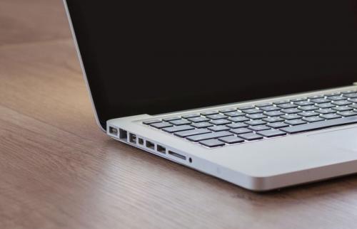 A szervereink biztonsága: miért fontos a védelem a virtuális térben?